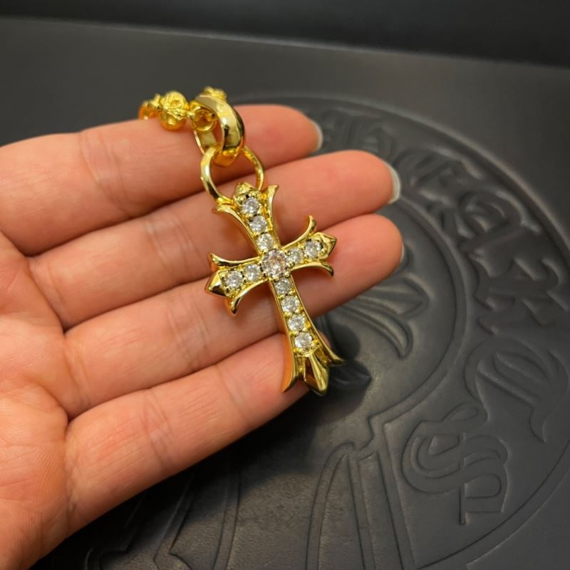 Ch*0me He**ts necklaces